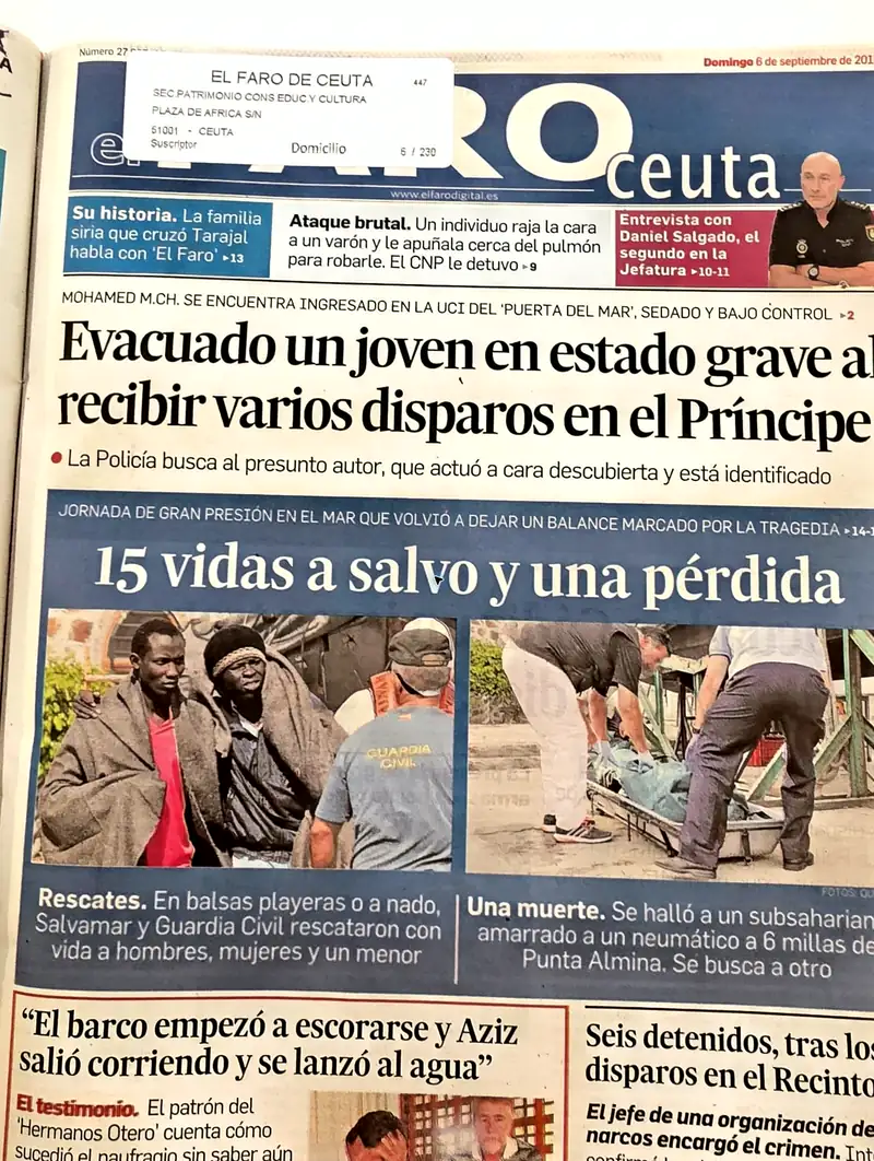 Recorte de prensa titulado «Evacuado un joven en estado grave al recibir varios disparos en el Príncipe» publicado por El Faro de Ceuta.