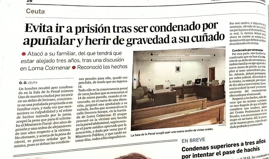 Recorte de prensa titulado «Evita ir a prisión tras ser condenado por apuñalar y herir de gravedad a su cuñado» publicado por El Faro de Ceuta.