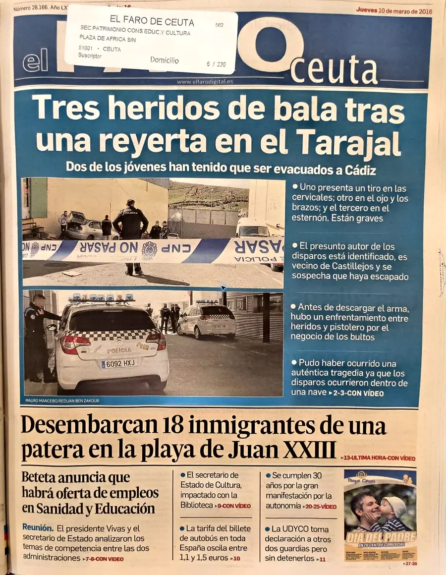 Recorte de prensa titulado «Tres heridos de bala tras una reyerta en el Tarajal» publicado por El Faro de Ceuta.
